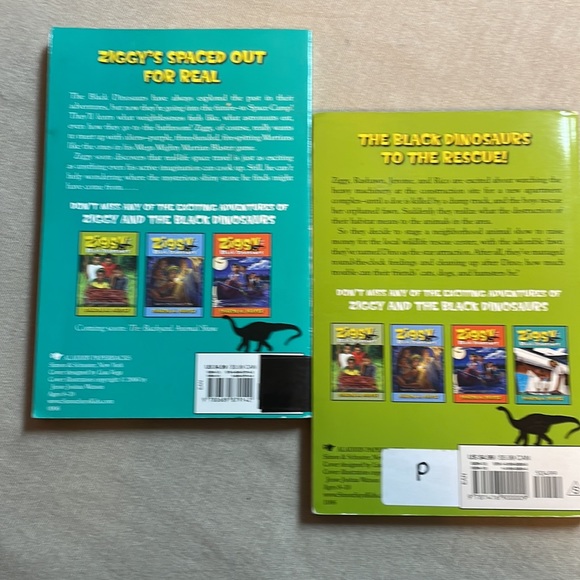 📚2/$6  2-Book Bundle Ziggy and the Black Dinosaurs Series #4, #5 - Picture 2 of 16